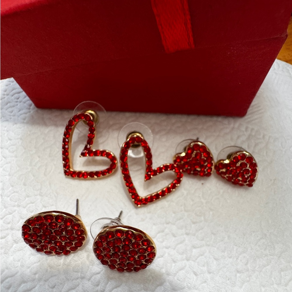 NIB 3prs VALENTINES Elegant Red Crystal Earrings Hearts BLING Shiny Sparkling - Picture 4 of 8